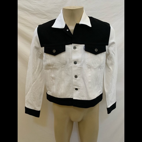 NWT Levi’s Size M Rodeo Boxy Type 3 Trucker Jacket - Picture 3 of 10